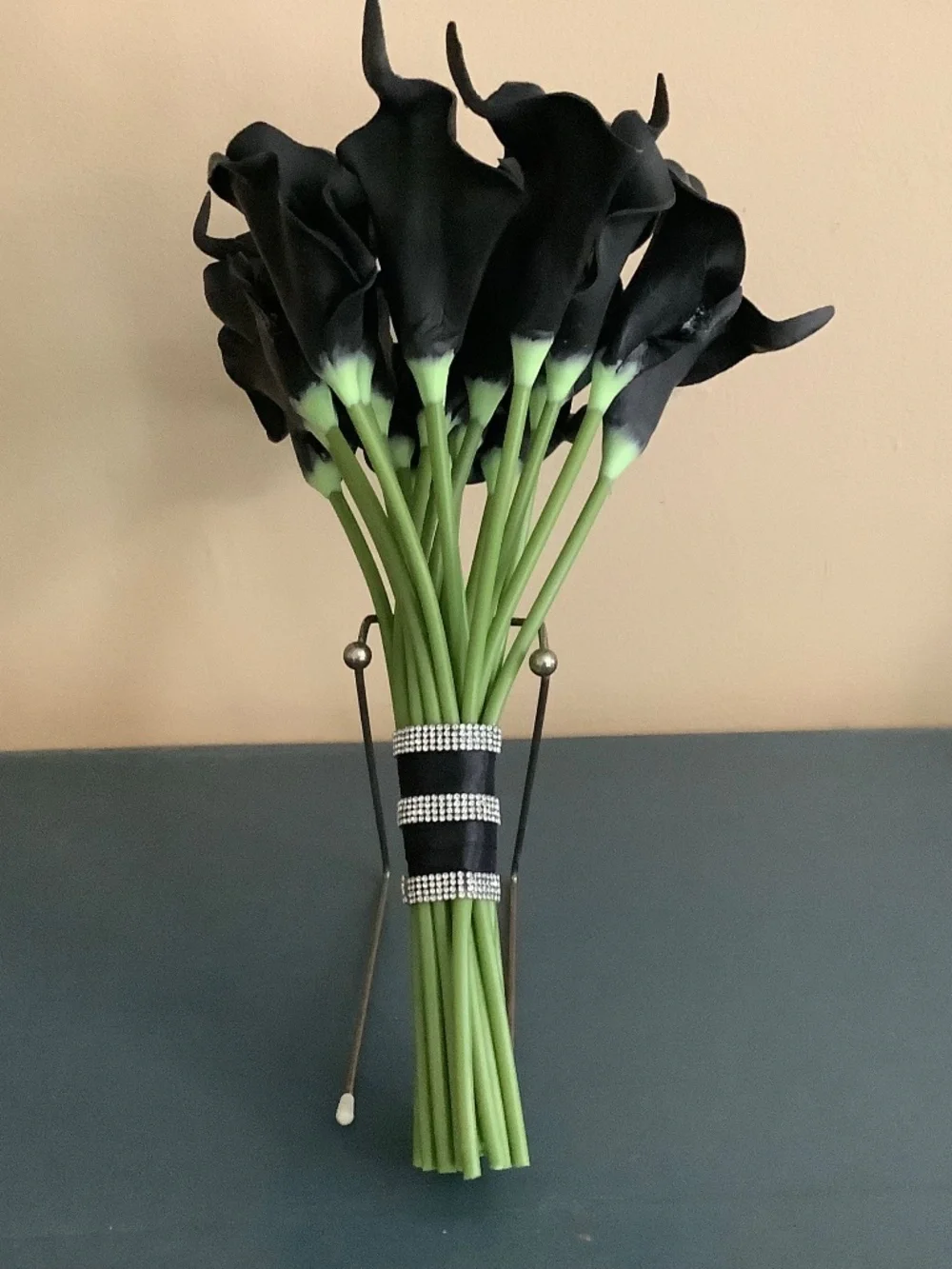20 stem black calla lily wedding bouquet